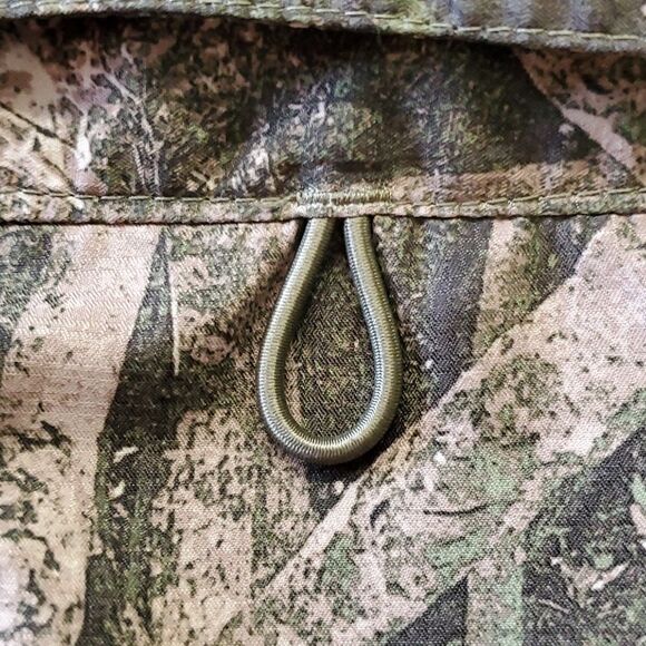 Mens light weight breathable hunting/fishing shirt. XL..Button up. Camouflage. - Picture 7 of 8